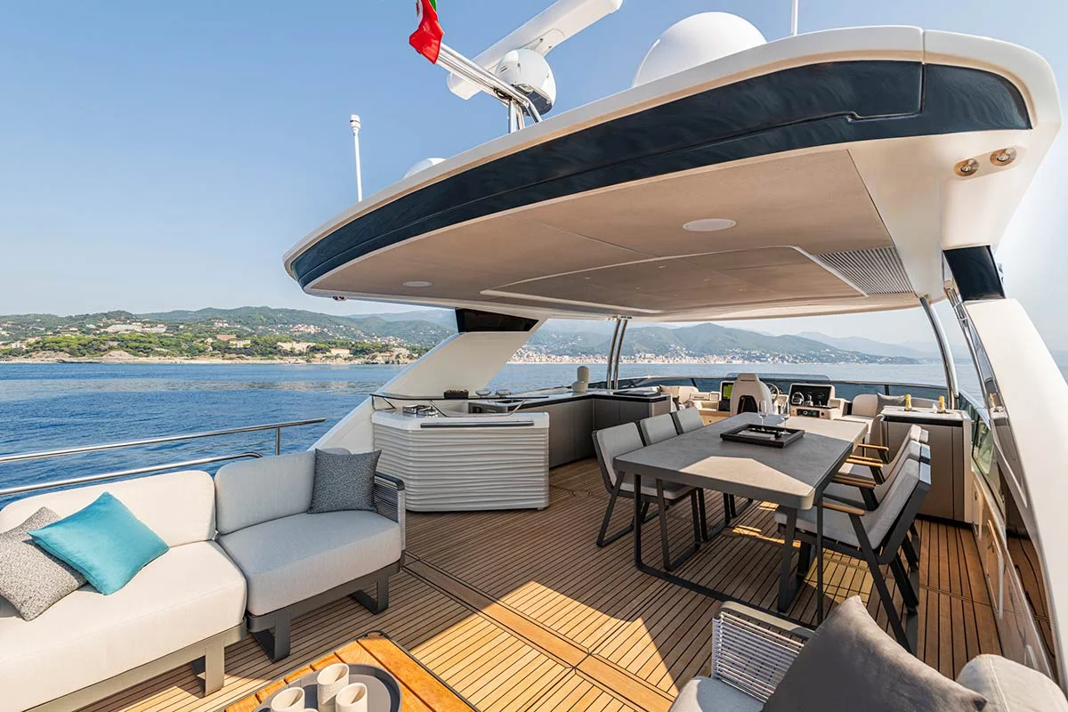 Navetta 70 – exterior